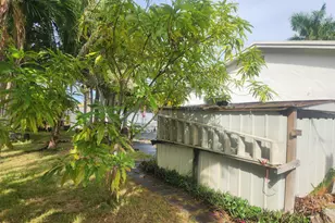 225 S Sequoia Dr, West Palm Beach, FL 33409 - Photo 13