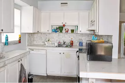 120 Seville #D, Delray Beach, FL 33446 - Photo 3