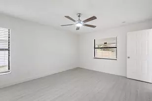 160 SW Grove Ave, Port Saint Lucie, FL 34983 - Photo 17