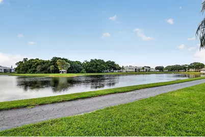 1002 Green Pine Boulevard #C1, West Palm Beach, FL 33409 - Photo 3