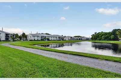 1002 Green Pine Boulevard #C1, West Palm Beach, FL 33409 - Photo 5