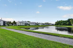 1002 Green Pine Blvd, West Palm Beach, FL 33409 - Photo 5