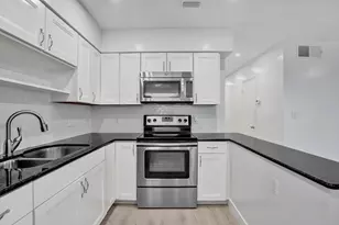 2862 NE 32nd St, Fort Lauderdale, FL 33306 - Photo 5