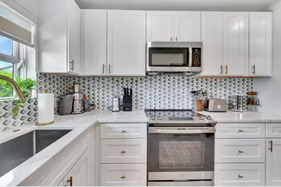231 SE 3rd Avenue, Delray Beach, FL 33483 - Photo 9