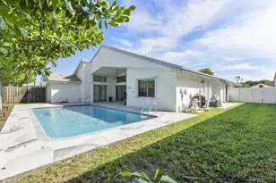 21035 Rustlewood Ave, Boca Raton, FL 33428 - Photo 15