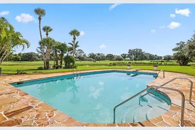 8 Country Road W, Boynton Beach, FL 33436 - Photo 17