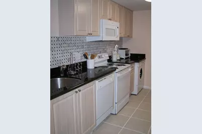 2080 Greenview Shores Boulevard #420, Wellington, FL 33414 - Photo 5