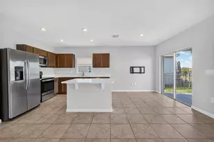 501 Cherimoya St, Fort Pierce, FL 34981 - Photo 9