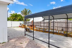 2574 NE 14th Terrace, Pompano Beach, FL 33064 - Photo 17
