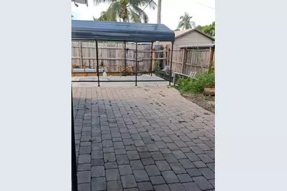 2574 NE 14th Terrace, Pompano Beach, FL 33064 - Photo 9