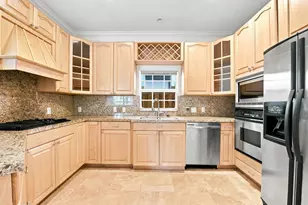 857 SW 11th Ct, Fort Lauderdale, FL 33315 - Photo 7
