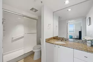 610 W Las Olas Blvd, Fort Lauderdale, FL 33312 - Photo 17