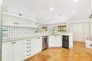 332 Pilgrim Rd, West Palm Beach, FL 33405 - Photo 13