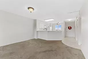 2112 S Cypress Bend Dr, Pompano Beach, FL 33069 - Photo 11