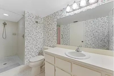 2112 S Cypress Bend Drive #607, Pompano Beach, FL 33069 - Photo 17