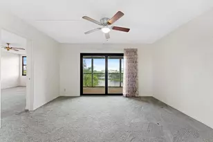 2112 S Cypress Bend Dr, Pompano Beach, FL 33069 - Photo 13