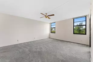 2112 S Cypress Bend Dr, Pompano Beach, FL 33069 - Photo 15