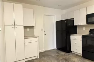 1905 SW 86th Ave, North Lauderdale, FL 33068 - Photo 5