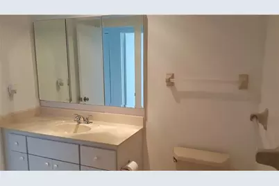 1905 SW 86th Avenue, North Lauderdale, FL 33068 - Photo 15