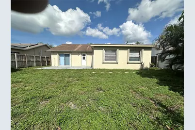 1905 SW 86th Avenue, North Lauderdale, FL 33068 - Photo 23