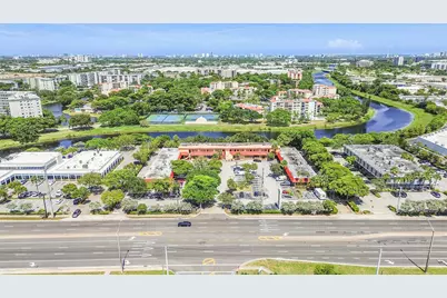 2304 S Cypress Bend Drive #512, Pompano Beach, FL 33069 - Photo 21
