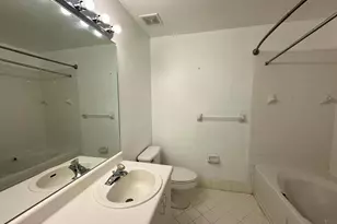 4747 SW 14th St, Deerfield Beach, FL 33442 - Photo 13