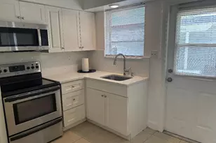 1700 NW 5th St, Fort Lauderdale, FL 33311 - Photo 13