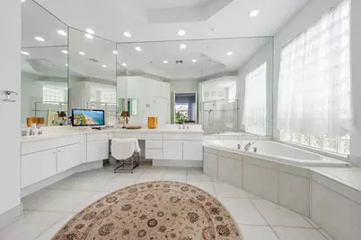 9054 Lakes Boulevard, West Palm Beach, FL 33412 - Photo 19