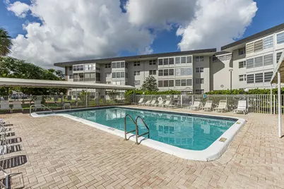 3090 NW 46th Avenue, Lauderdale Lakes, FL 33313 - Photo 3