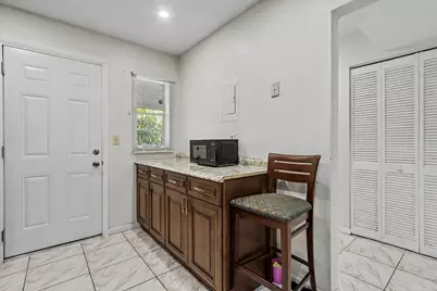 3090 NW 46th Avenue, Lauderdale Lakes, FL 33313 - Photo 13