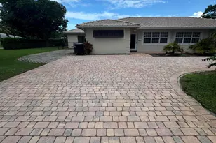 1921 NE 29th St, Lighthouse Point, FL 33064 - Photo 3