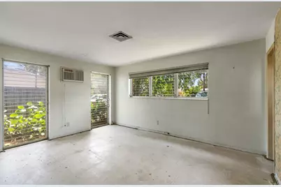 916 SE 12th Avenue, Deerfield Beach, FL 33441 - Photo 13