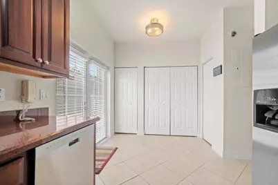 948 NW 18th Avenue, Boca Raton, FL 33486 - Photo 7