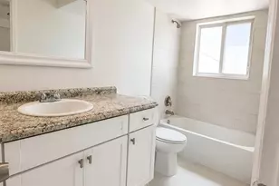 5141 NE 18th Ave, Fort Lauderdale, FL 33334 - Photo 5