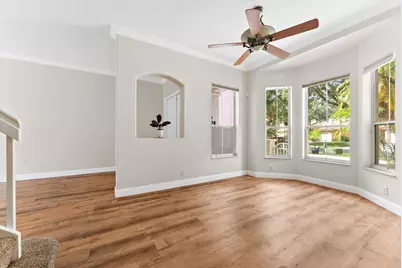 5302 Victoria Circle, West Palm Beach, FL 33409 - Photo 9
