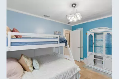 707 SW 3rd Avenue, Hallandale Beach, FL 33009 - Photo 15