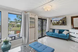 707 SW 3rd Ave, Hallandale Beach, FL 33009 - Photo 17