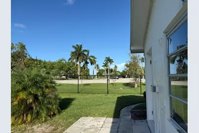 651 Oak Street, Boynton Beach, FL 33435 - Photo 17