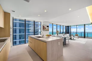 700 NE 24th St, Miami, FL 33137 - Photo 9