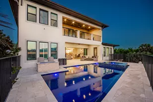 7683 Pelican Pointe Dr, Jensen Beach, FL 34957 - Photo 13