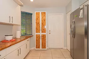 559 6th St, Vero Beach, FL 32962 - Photo 17