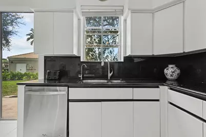 6219 Evian Place, Boynton Beach, FL 33437 - Photo 23