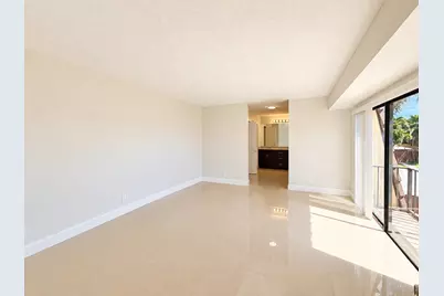804 Springdale Circle, Palm Springs, FL 33461 - Photo 15