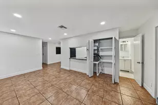 825 SW 10th St, Hallandale Beach, FL 33009 - Photo 9