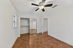 825 SW 10th St, Hallandale Beach, FL 33009 - Photo 19