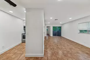 825 SW 10th St, Hallandale Beach, FL 33009 - Photo 5