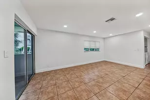 825 SW 10th St, Hallandale Beach, FL 33009 - Photo 11