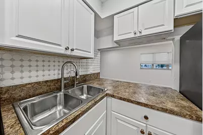 825 SW 10th Street #D, Hallandale Beach, FL 33009 - Photo 19