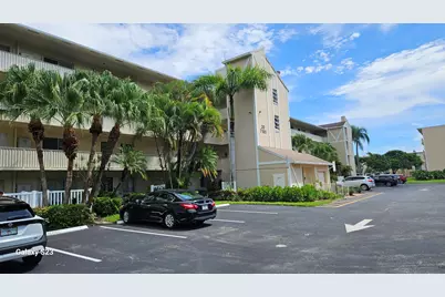 7185 Huntington Lane, Delray Beach, FL 33446 - Photo 3