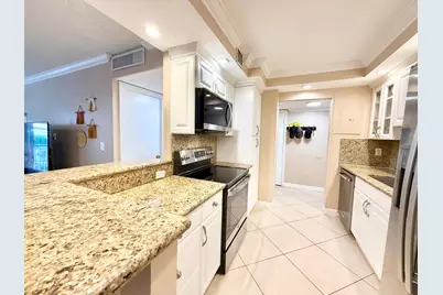 950 Ponce De Leon Road #104, Boca Raton, FL 33432 - Photo 5
